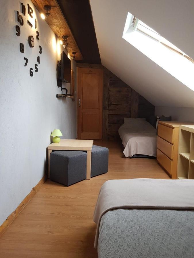 Na Stawach Guest House Stryszow Exterior foto