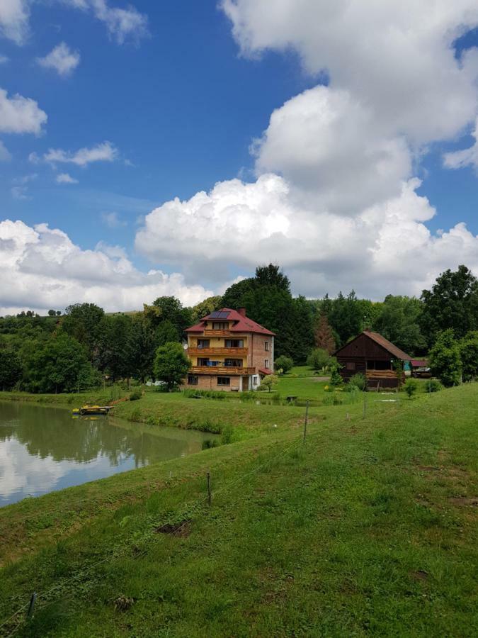 Na Stawach Guest House Stryszow Exterior foto